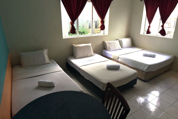Room 7 of 15