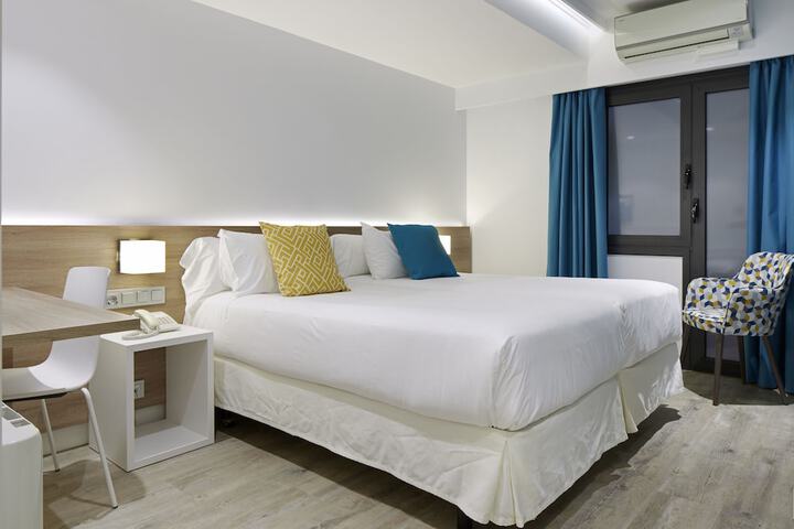 Room 32 of 56