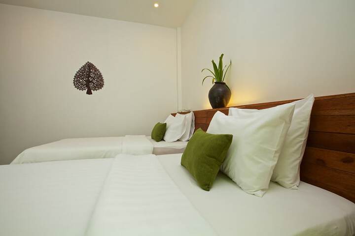 Room 21 of 79