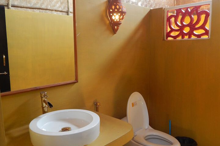 Room 58 of 104
