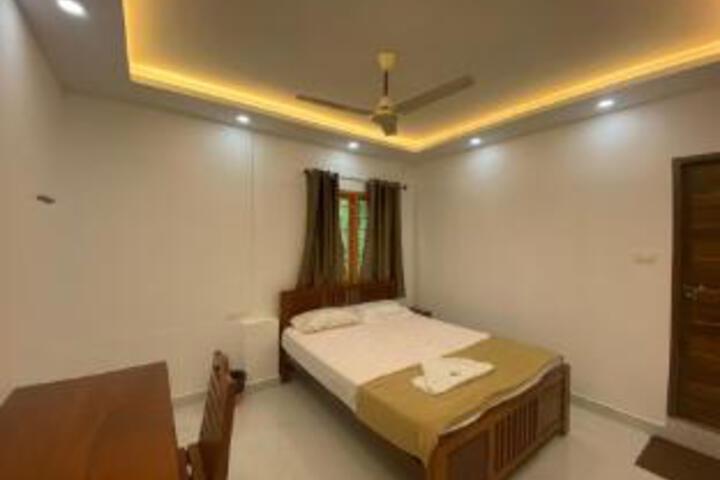 Room 13 of 23