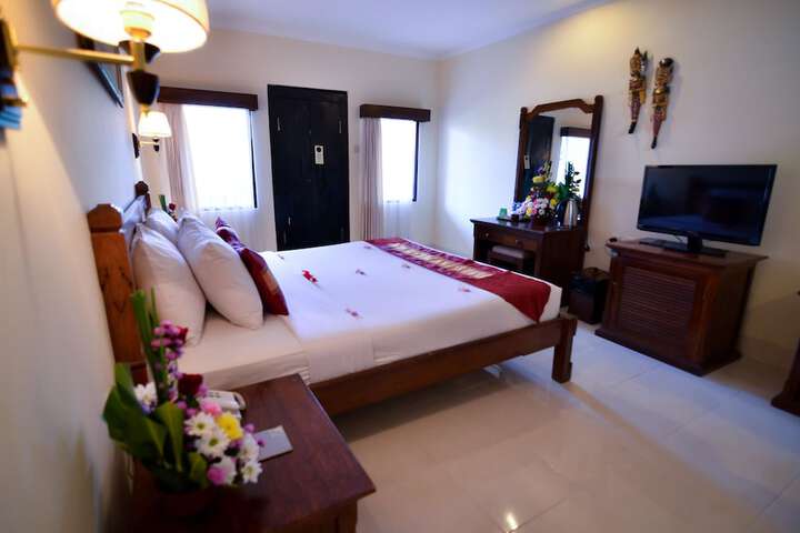 Room 9 of 44