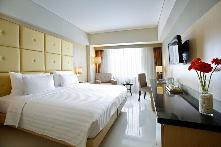 Room 8 of 37