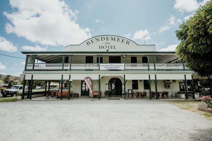 Photo of Bendemeer Hotel