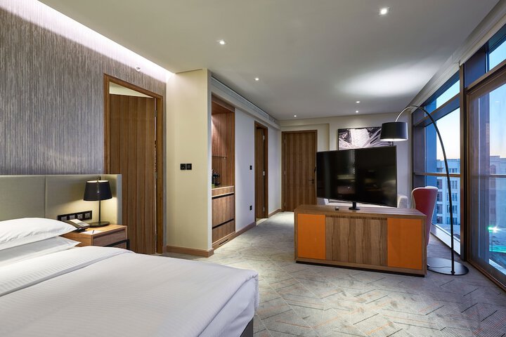 Room 8 of 67