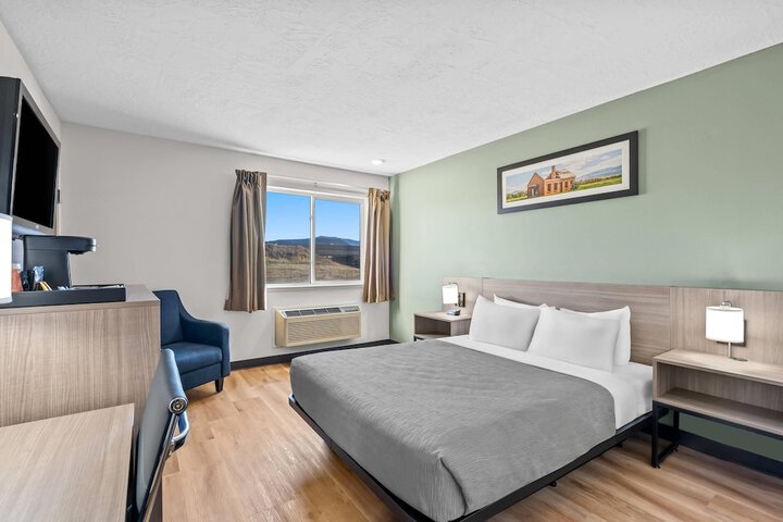 Room 21 of 66