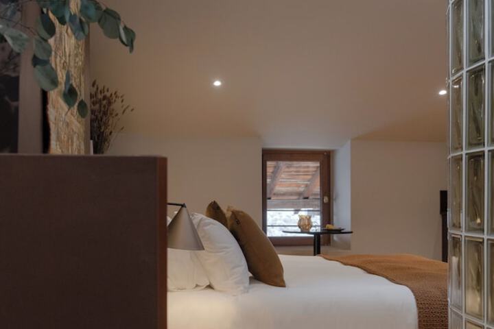 Room 10 of 73