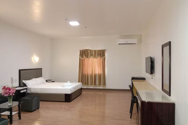 Meaco Royal Hotel- Lucena