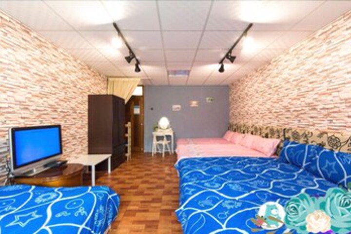 Room 11 of 44