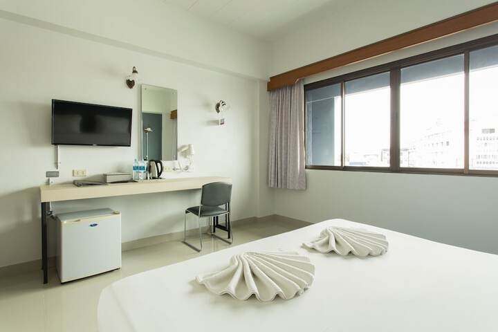 Room 43 of 76