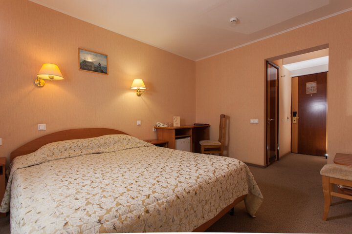 Room 12 of 53