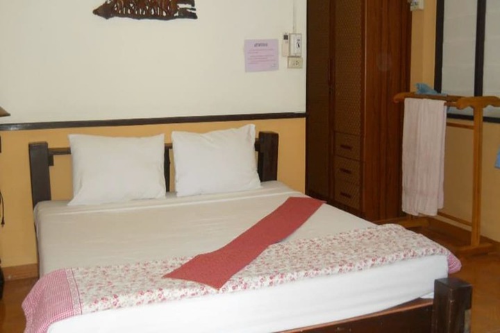 Room 10 of 47