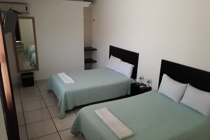 Room 10 of 30