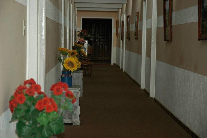 Ballroom/Hall 36 of 45