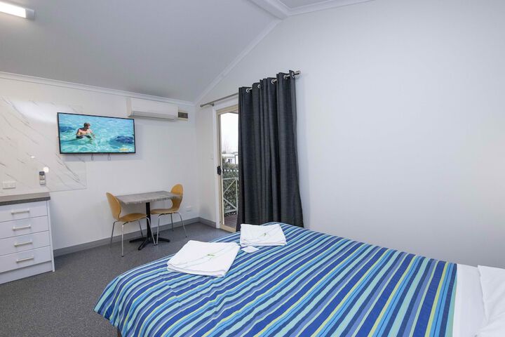Room 26 of 145