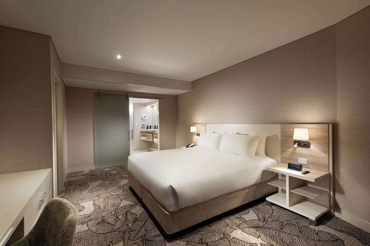 Room 8 of 38