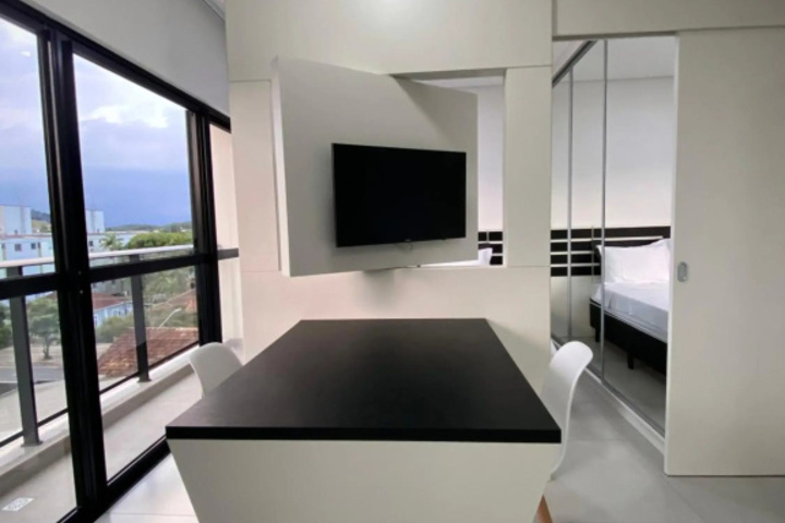 Room 4 of 14