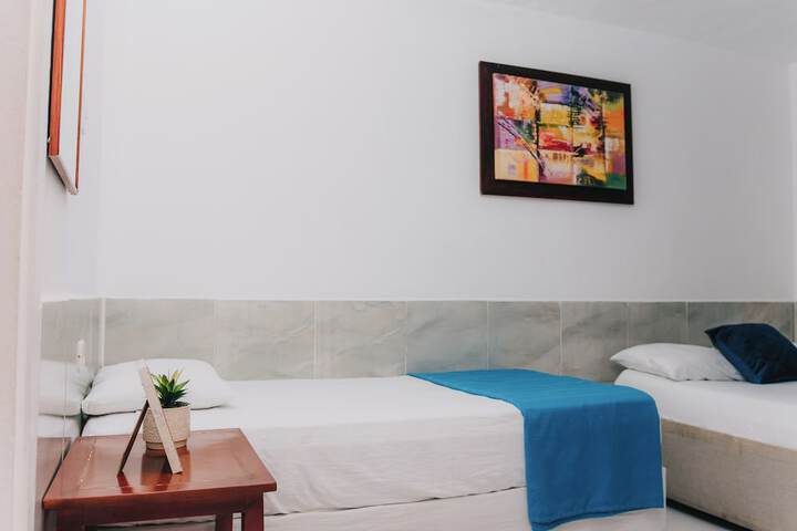 Room 52 of 98