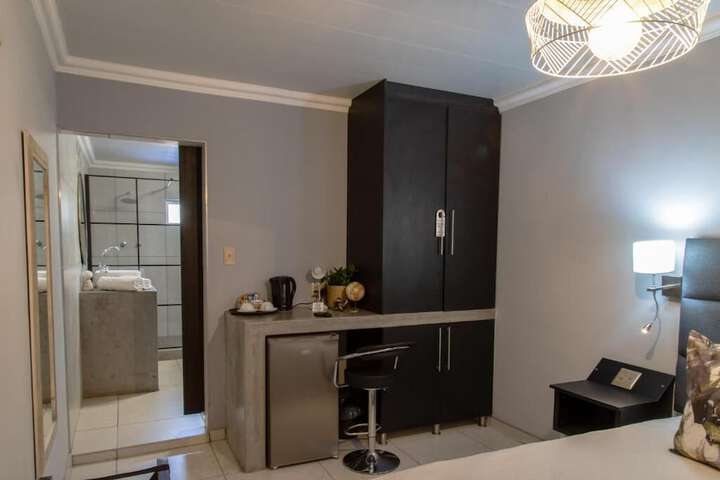 Room 5 of 48