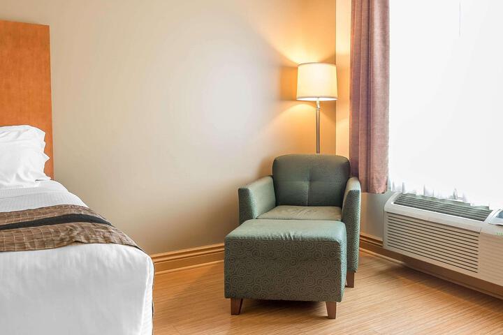 2 Queen Beds (4 of 22)