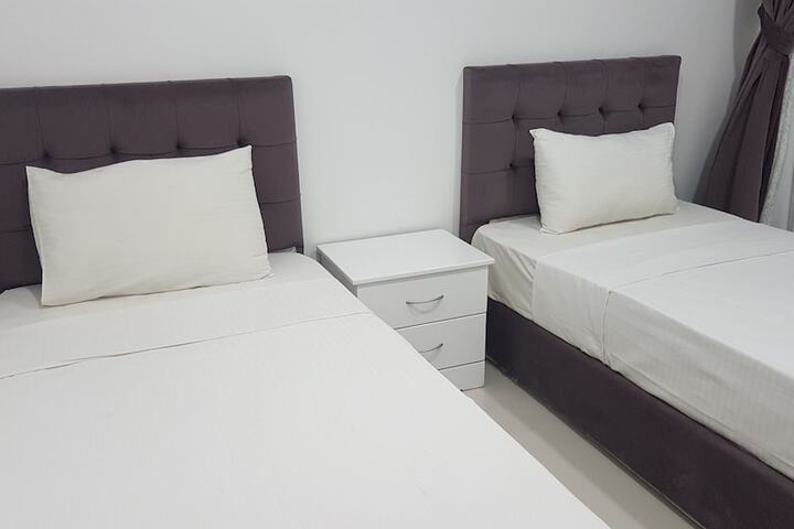 Room 16 of 48