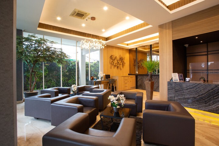 Guest Lobby