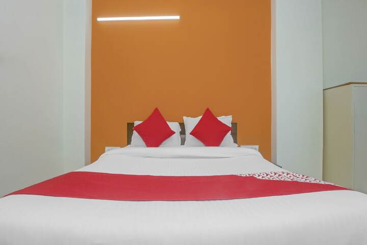 Room 9 of 24