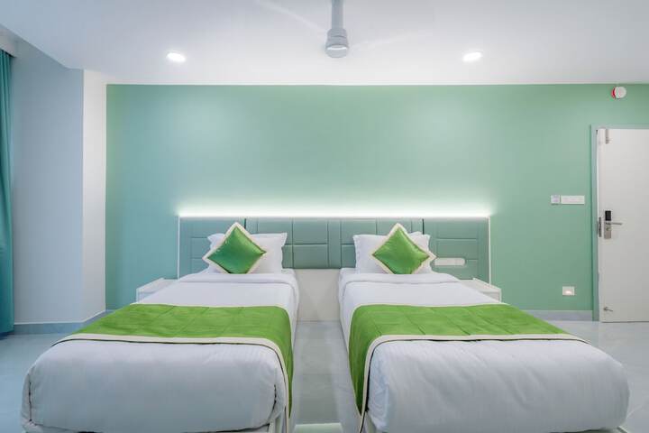 Room 13 of 49
