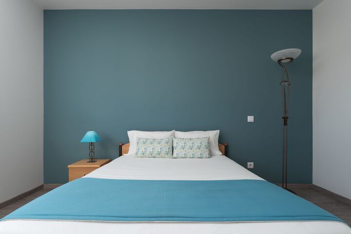 Room 6 of 79