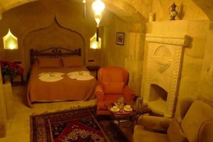 Room 4 of 35