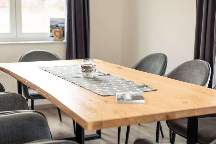 Dining 76 of 112