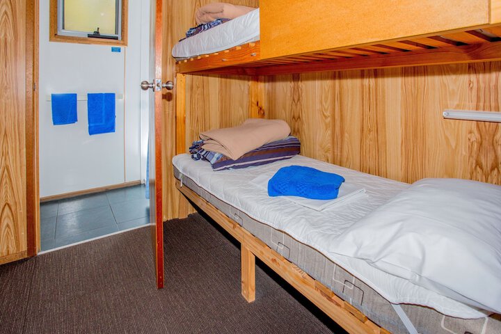 Room 3 of 102