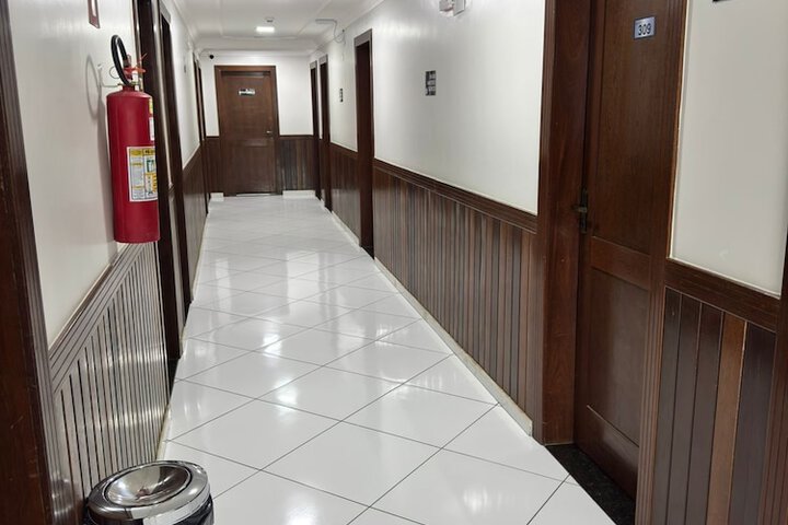 Ballroom/Hall 54 of 57