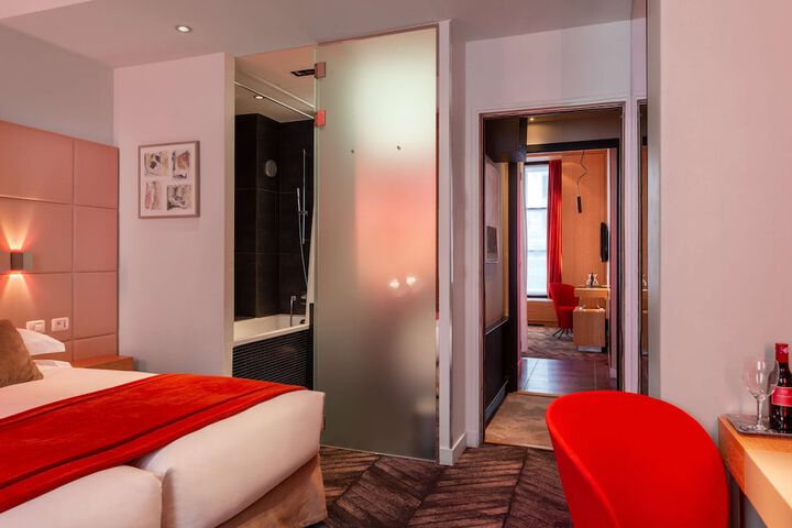 Room 8 of 73