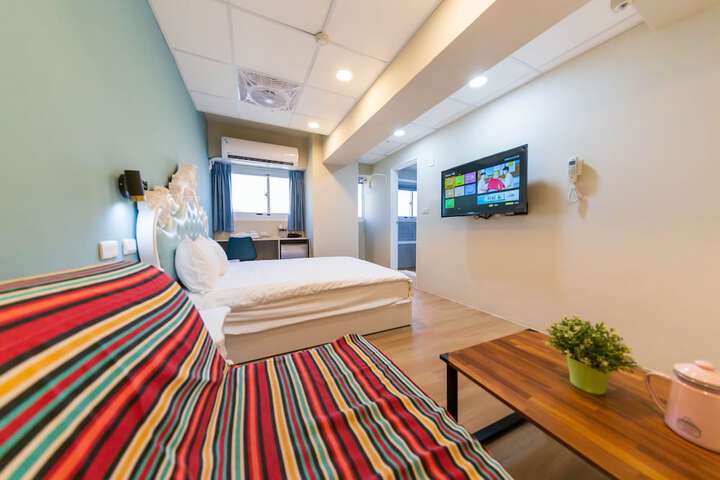 Room 5 of 31