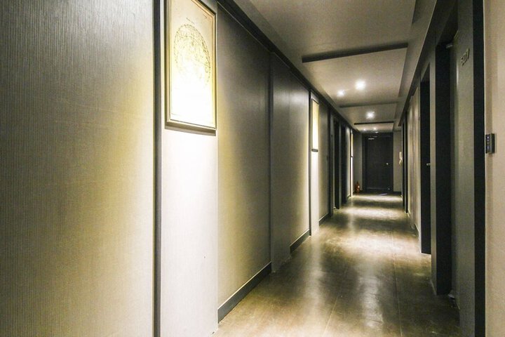 Ballroom/Hall 36 of 38