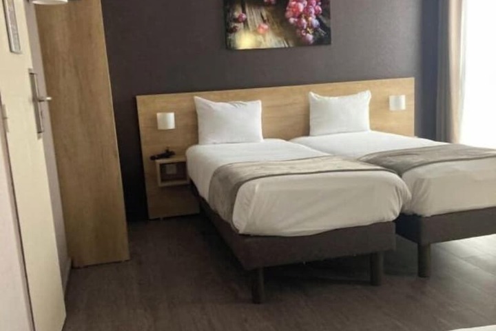 Room 26 of 51