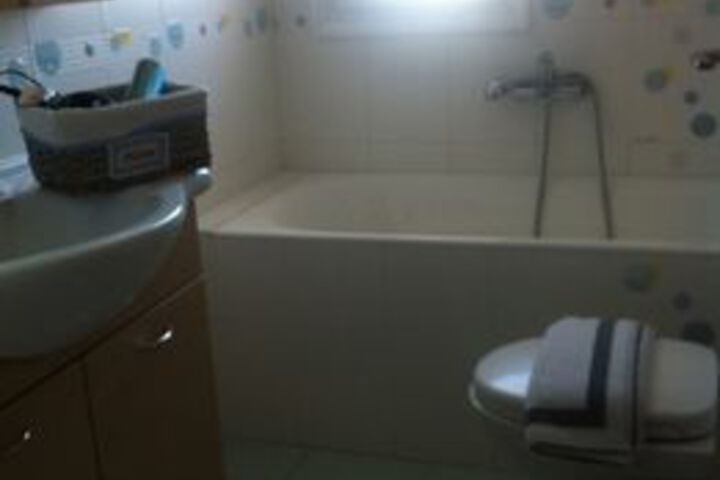 Room 3 of 22