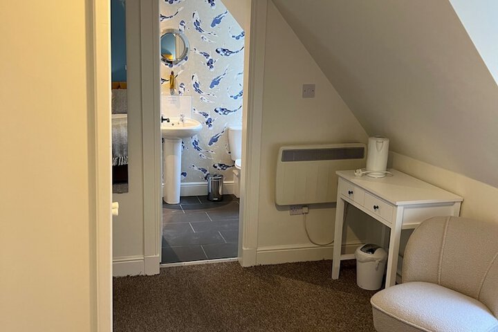 Room 18 of 84