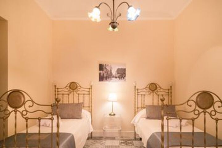 Room 12 of 45