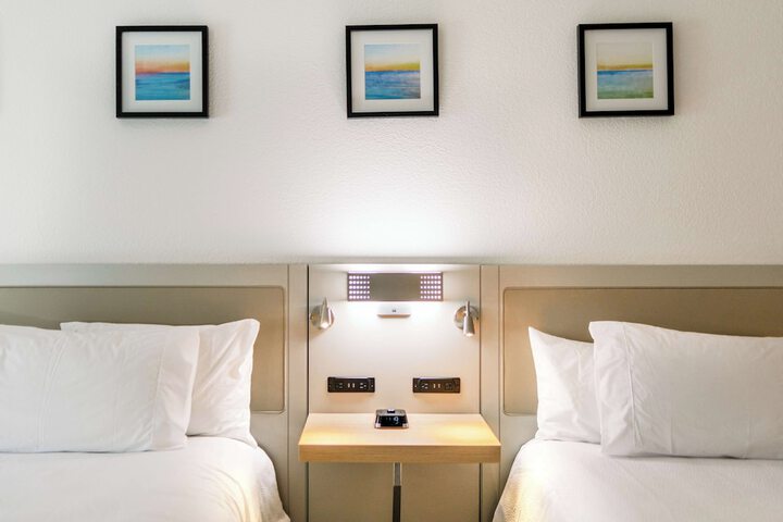 Room 19 of 73