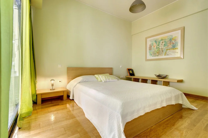 Room 2 of 13