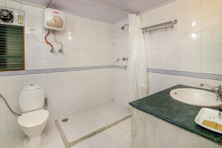 Room 14 of 22