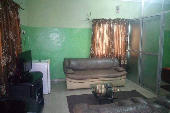 Room 10 of 23