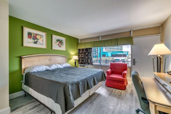 Room 43 of 69