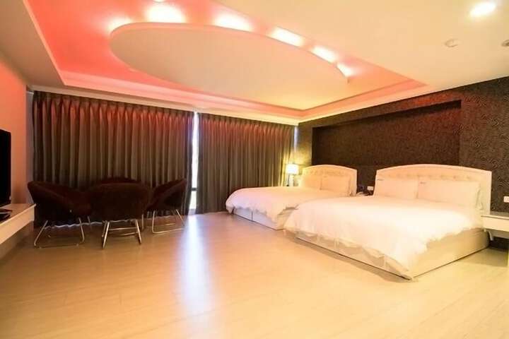 Room 20 of 34