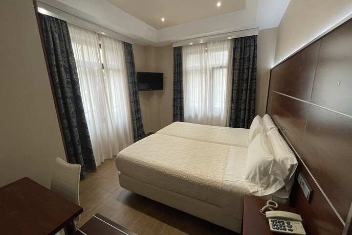 Room 21 of 71