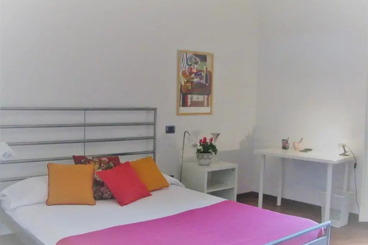 Room 2 of 12