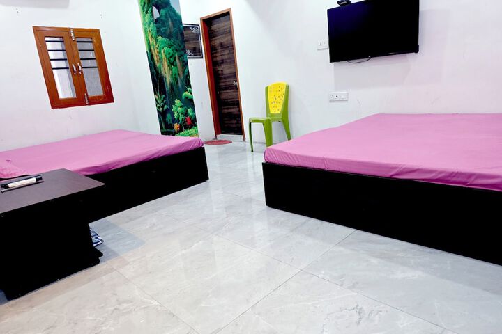 Room 5 of 7