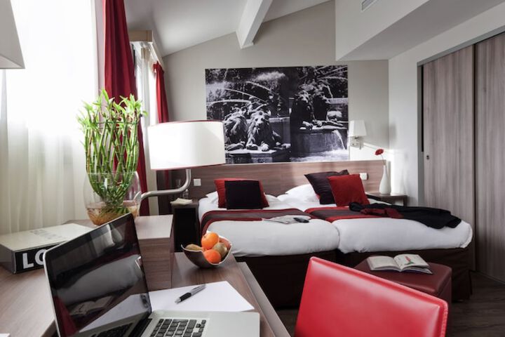Room 39 of 62